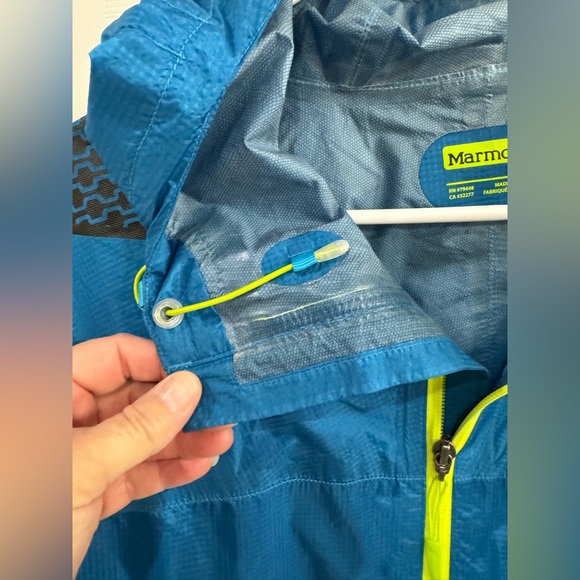 Marmot Blue Raincoat with Yellow Accents - Picture 6 of 8